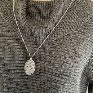 Reversible necklace 16” drop